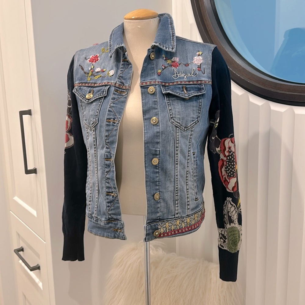 Desigual bedazzled denim jacket. Size 38. Fitted.